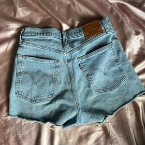 Levi Shorts